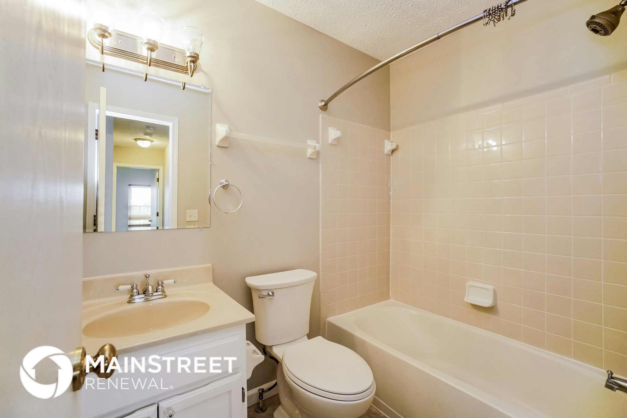 Building Photo - 2124 Maribeth Pl