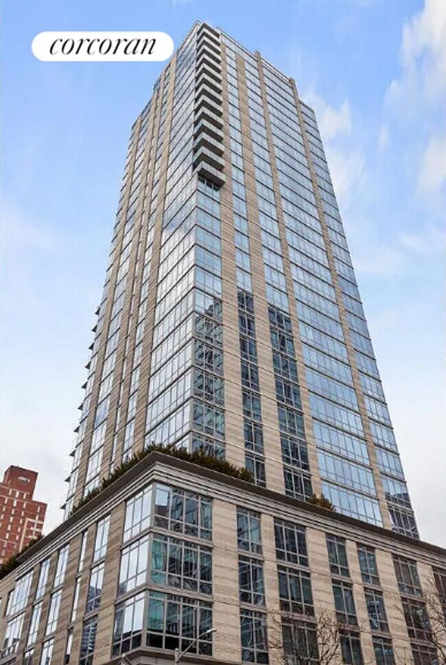 Building Photo - 333 E 91st St