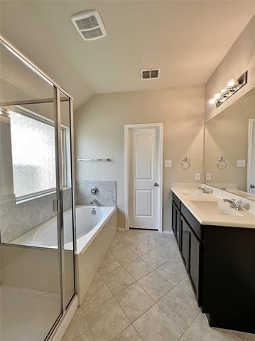 Building Photo - 8472 Gentian Dr