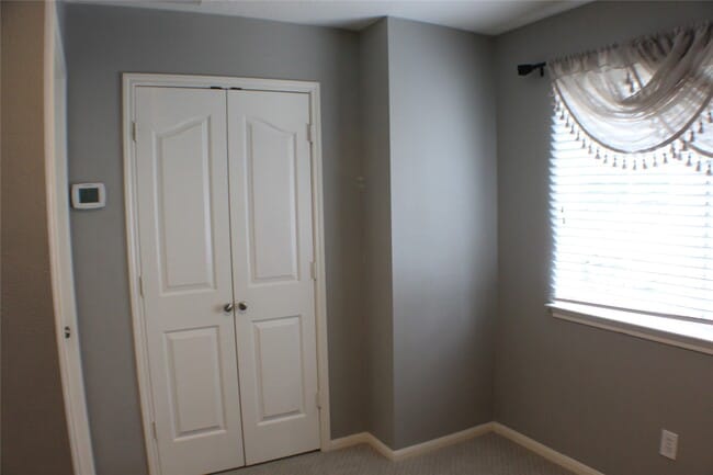 Building Photo - 1718 Heddon Falls Dr