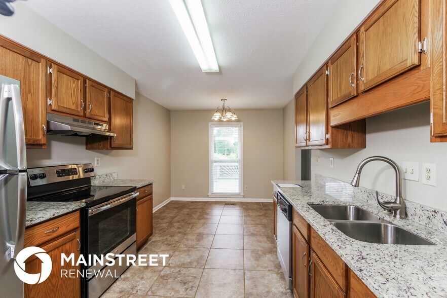 Building Photo - 4912 Simpson Dr