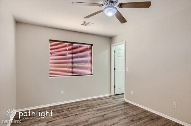 Building Photo - 5 br, 3 bath House - 1480 Anna Drive UNIT