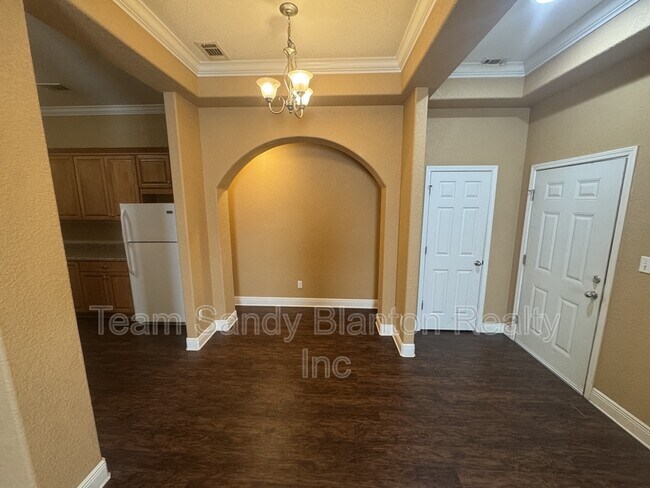 Building Photo - 7071 Lake Joanne Dr