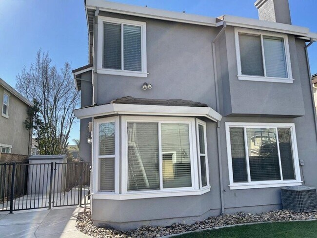 Building Photo - 1436 Bello Dr