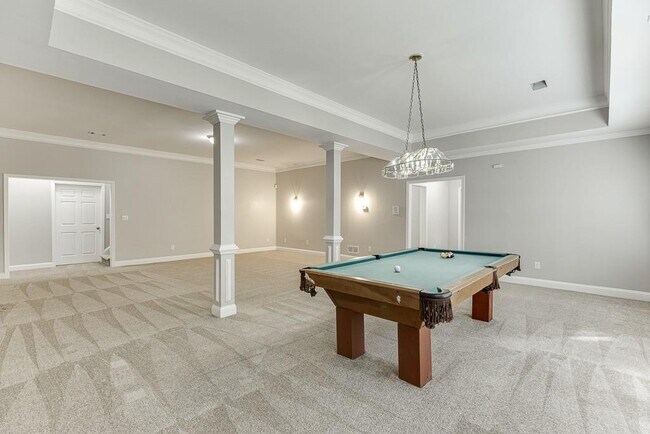 Building Photo - 9345 Riverclub Pkwy