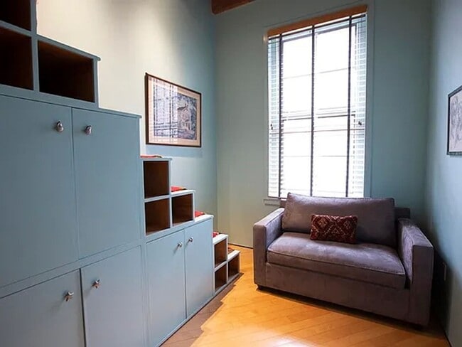 Building Photo - Beautifully 2-Bedroom Condo in Boston