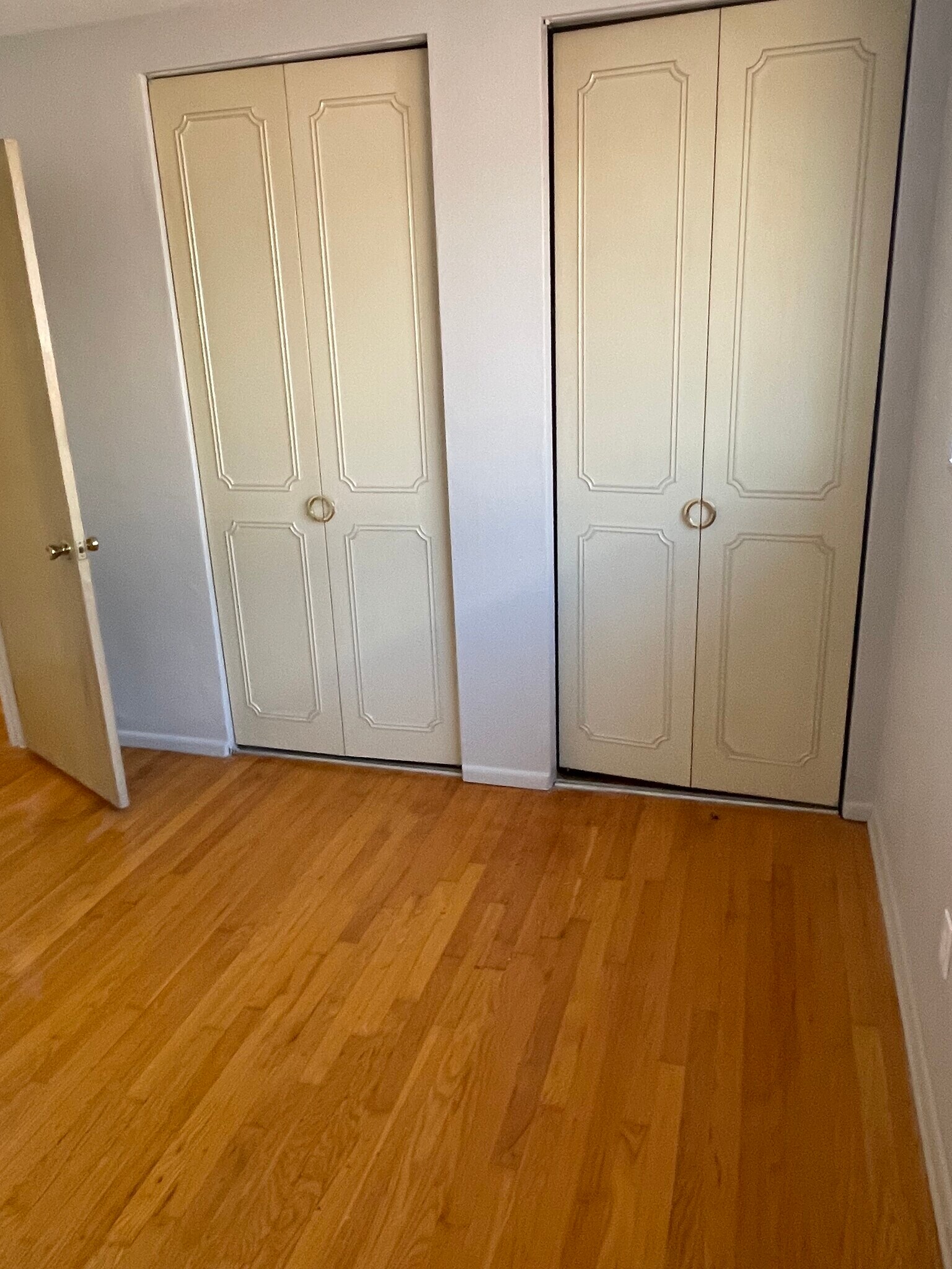 Building Photo - 7332 Hampshire Dr