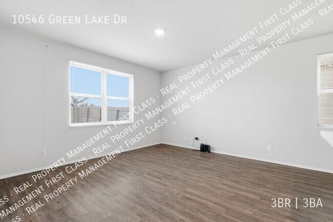 Building Photo - 10546 Grn Lk Dr