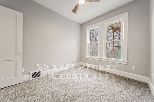 Building Photo - 839 Allison Ave