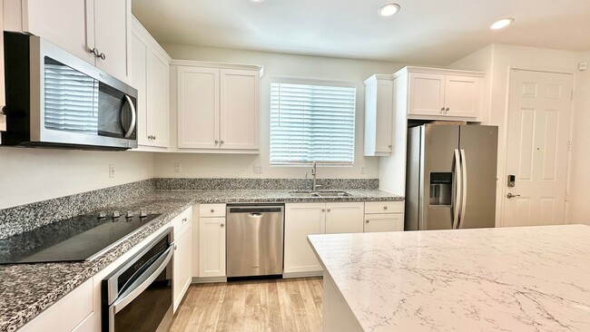 Building Photo - Beautiful Newer Construction Two-Story Home in Bonsall, Minutes to Everything!