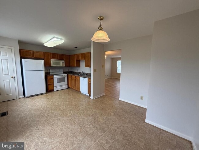 Building Photo - 7137 Wytheville Cir