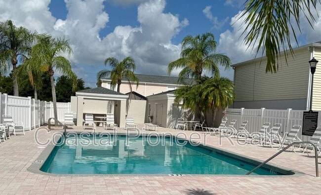 Building Photo - 11815 Cypress Hill Cir