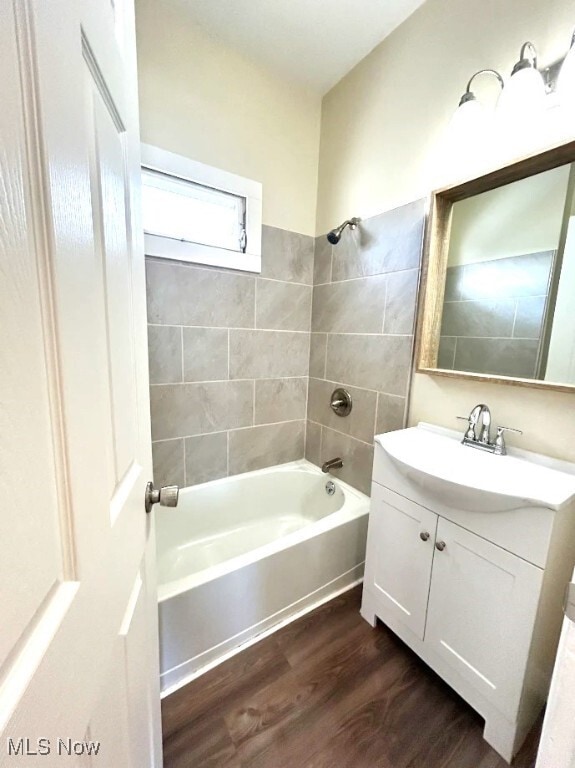 Building Photo - 2454 Cleveland Ave