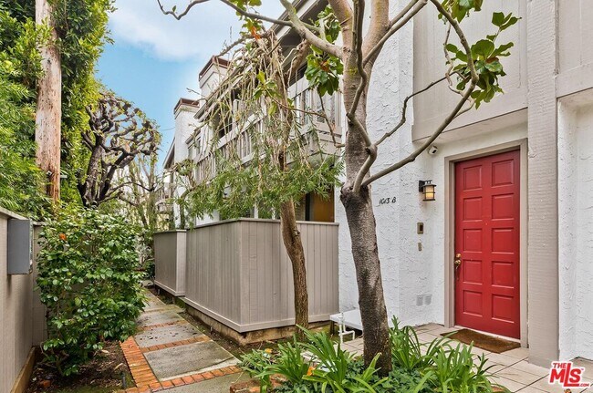 Primary Photo - 1013 21st St