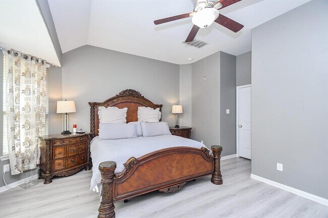 Building Photo - 16923 Iver Ironwood Trl
