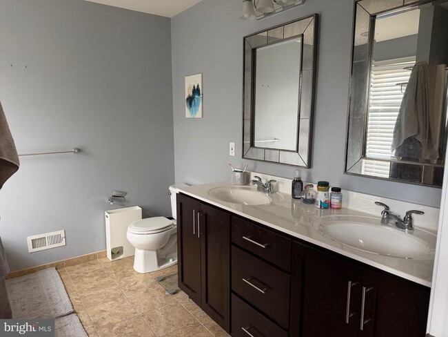 Building Photo - 2735 Keebler Ct