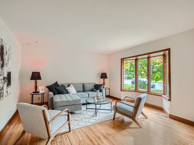 Building Photo - 8840 Morris Rd