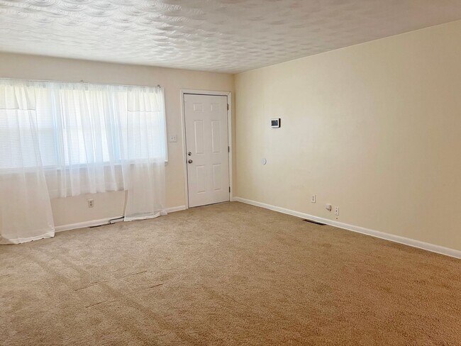 Building Photo - 718 Powhatan Pkwy