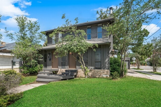 Building Photo - 518 Hawthorne St