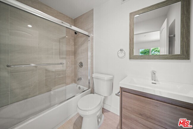 Building Photo - 1055 Wilton Pl
