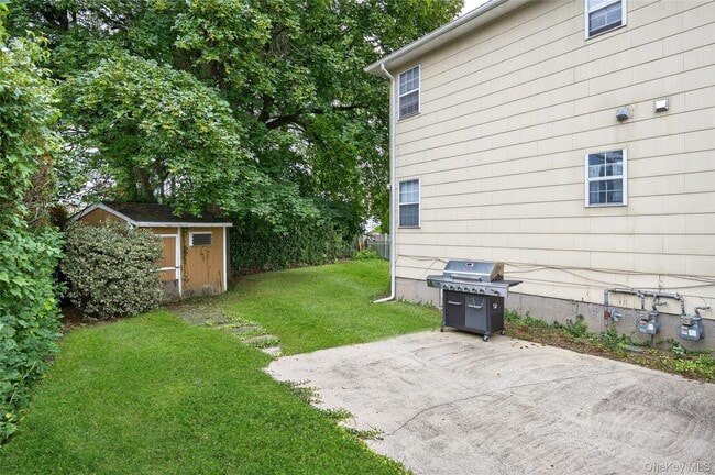 Building Photo - 10 Park Manor Ct