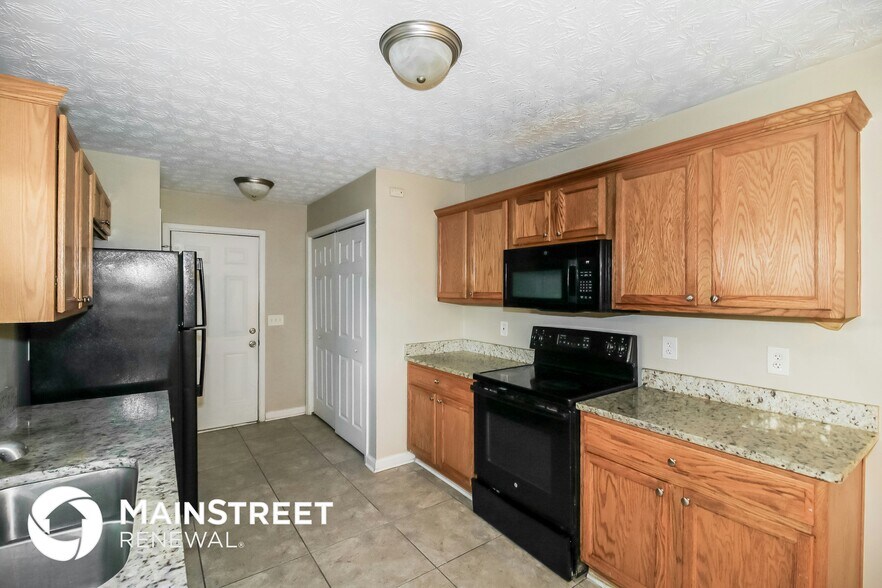 Building Photo - 1628 Marceau Dr