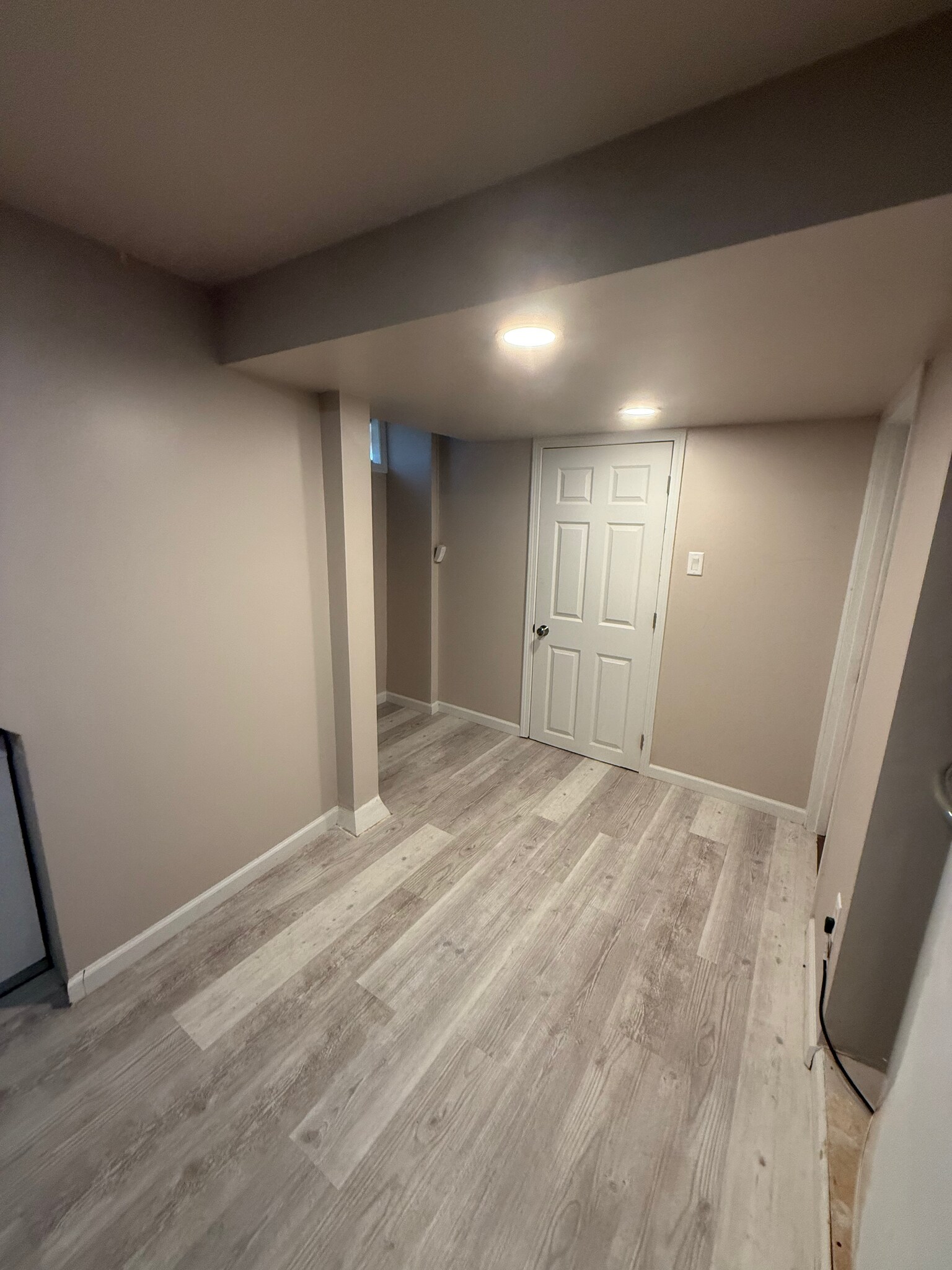 Building Photo - 120 Park Dr