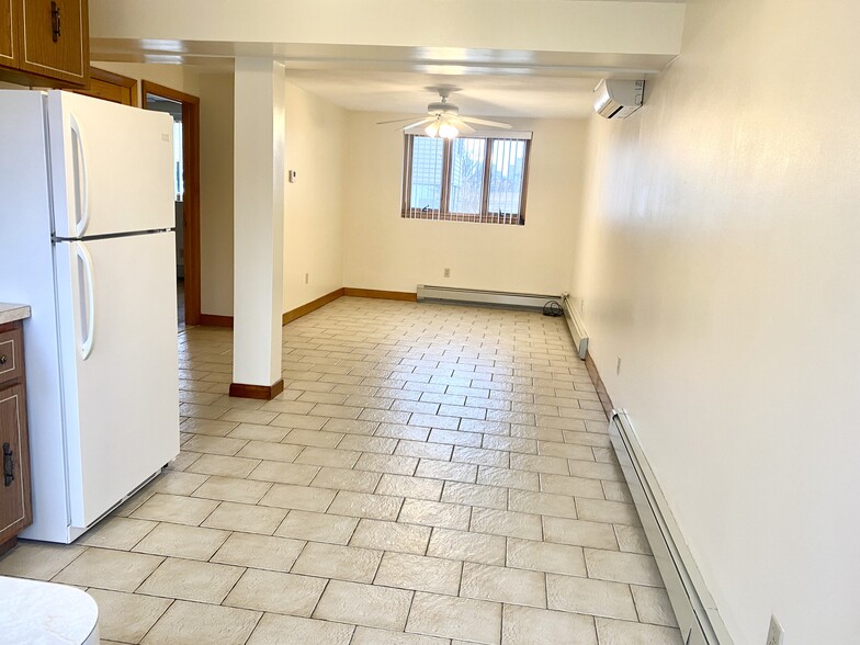 Building Photo - 43 Bryant St