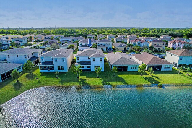 Building Photo - 1132 NW Demedici Rd