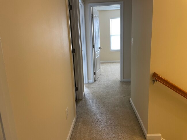 Building Photo - 342 Falcon Run