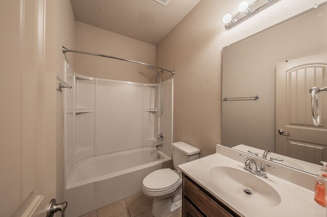 Building Photo - 12713 Diamond Peak Dr