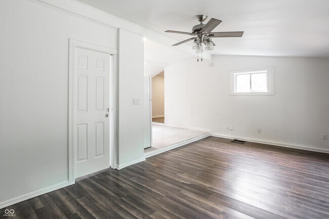 Building Photo - 5108 Sunny Meade Ln