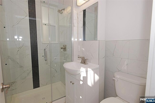 Building Photo - 34 Hilliard Ave