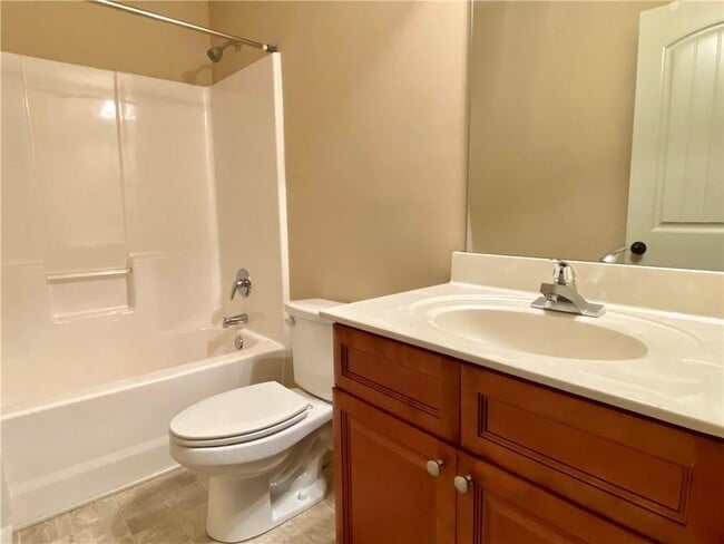 Building Photo - 522 Watercourse Way