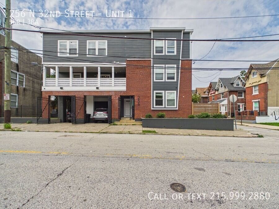 Building Photo - 256 N 32nd St