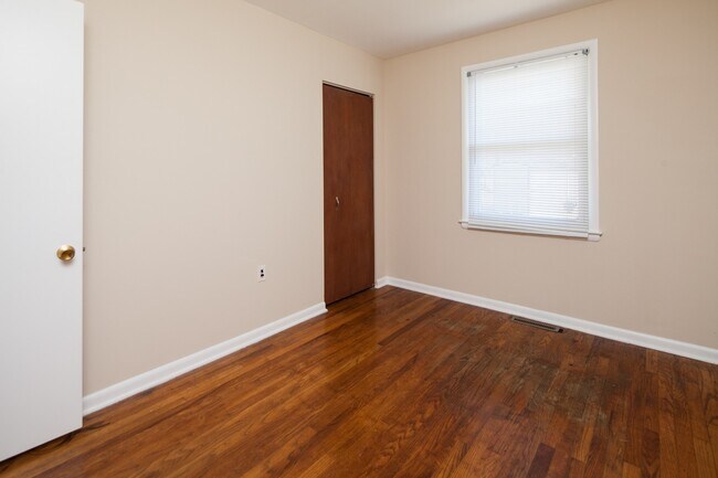 Building Photo - Ranch home near Christiana Hospital - COMI...