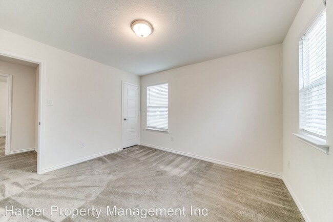 Building Photo - 3 br, 2 bath House - 7919 Hanging Branch