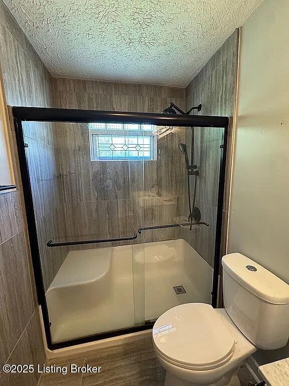 Building Photo - 30 Bluegrass Ct