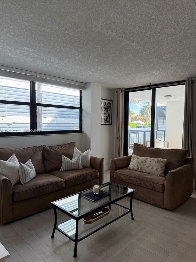 Building Photo - 5845 Collins Ave