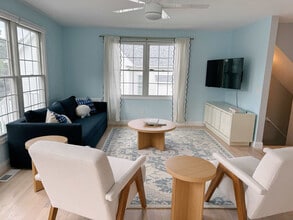 Building Photo - 65 What Cheer Rd