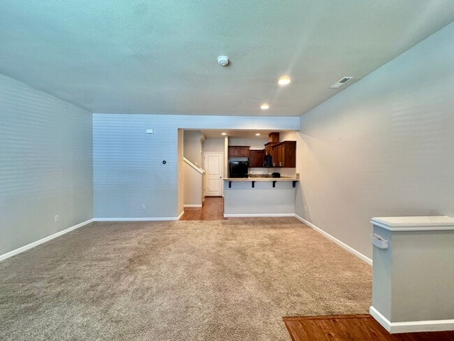 Building Photo - 207 NE 52nd St