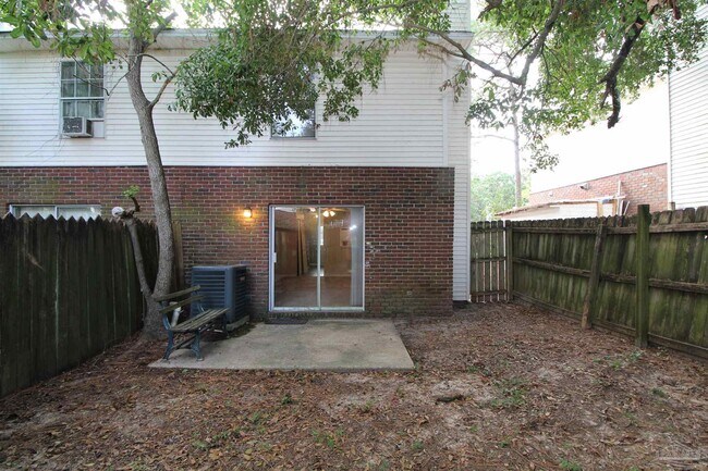 Building Photo - 3839 Spanish Trail