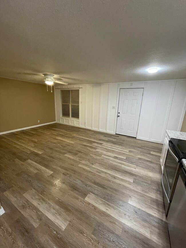 Building Photo - 136 Kimberling City Ctr Ln