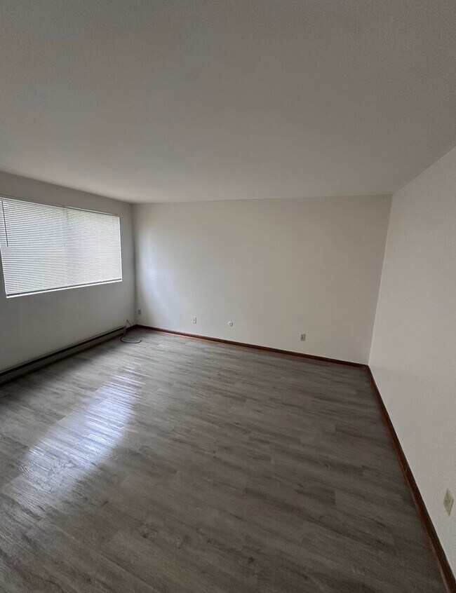 Building Photo - Town House for Rent in Liverpool