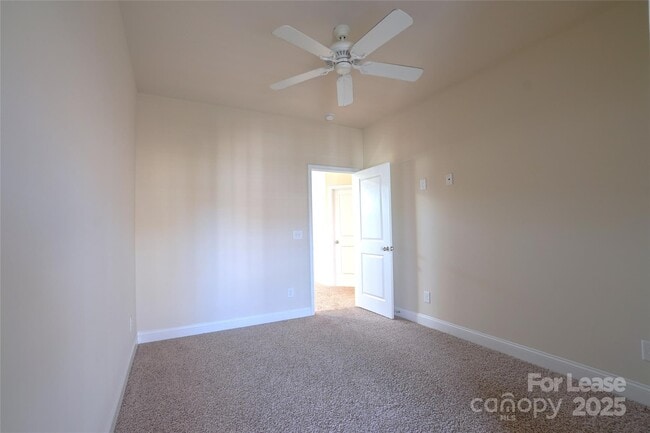 Building Photo - 6426 Hove Rd