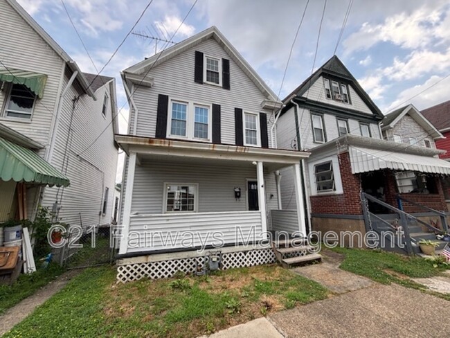 Building Photo - 634 Sixth Street