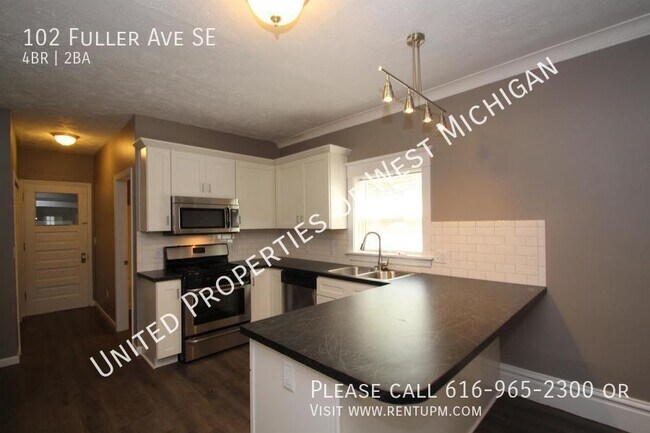 Building Photo - 102 Fuller Ave SE