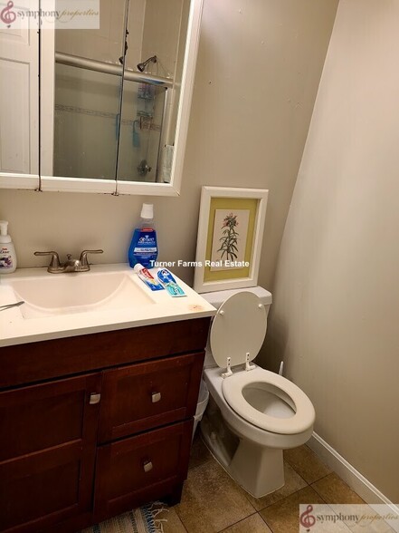 Building Photo - 65 Hemenway St