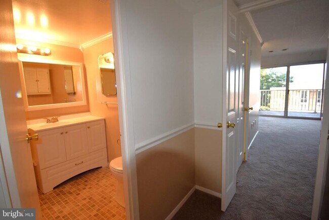 Building Photo - 2624 Fort Farnsworth Rd