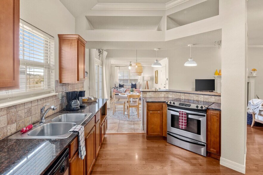 Building Photo - 4181 N Rolling Meadows Dr